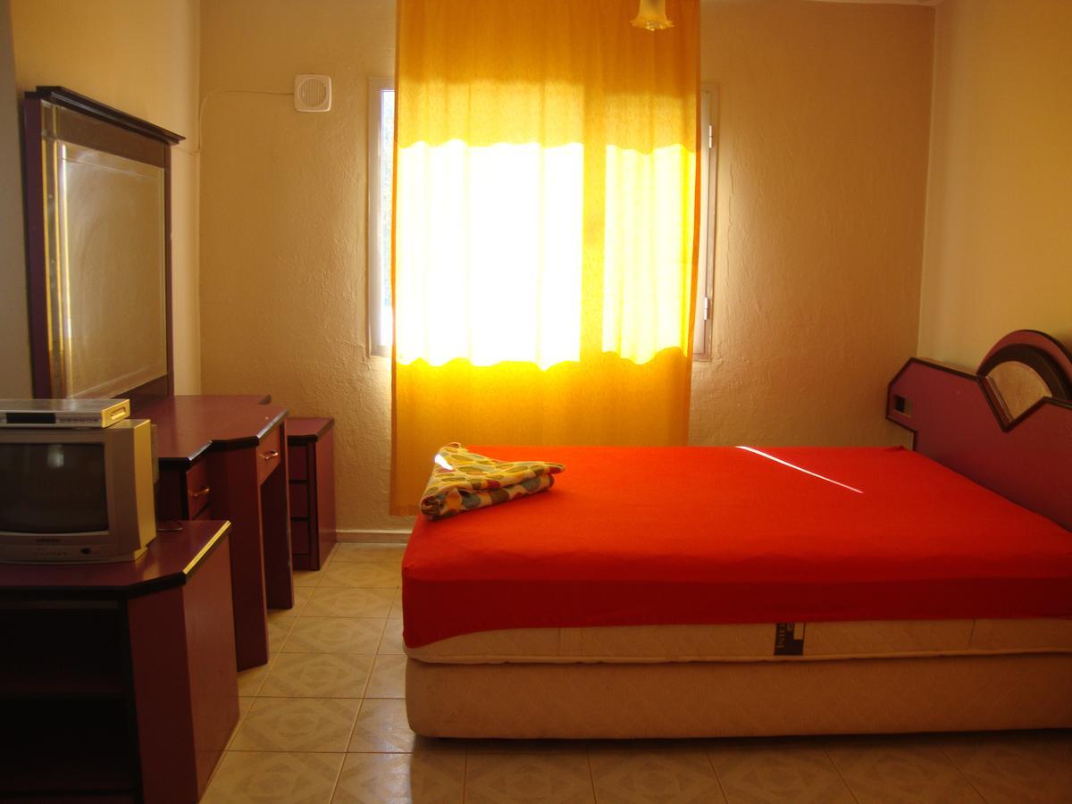 Degerli Motel Seferihisar Quarto foto