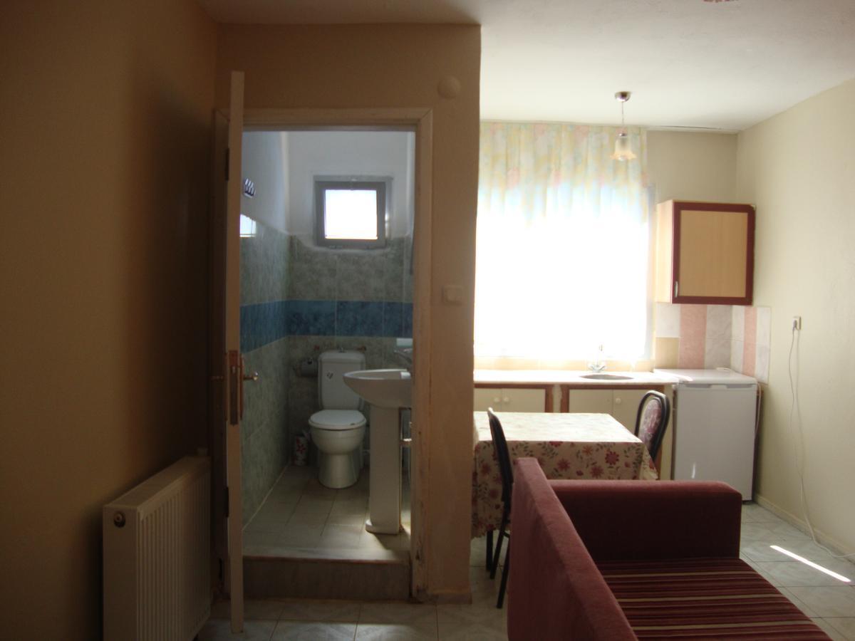 Degerli Motel Seferihisar Quarto foto